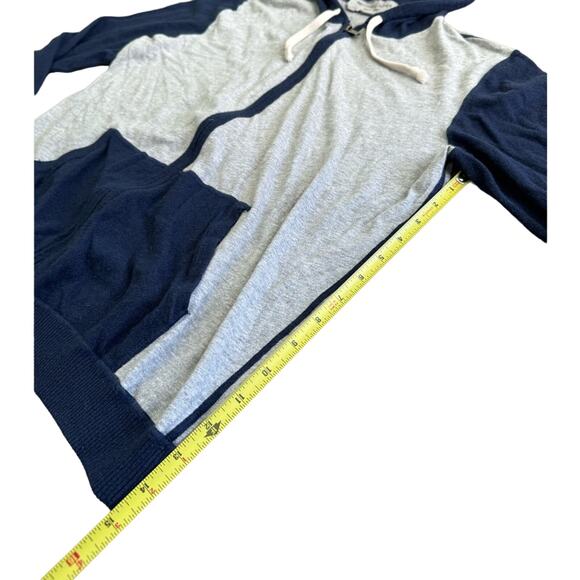 Michael Kors Men’s Nazy Blue/Gray Colorblock Zip-Up Hooded Super Soft Sweater - Picture 5 of 6